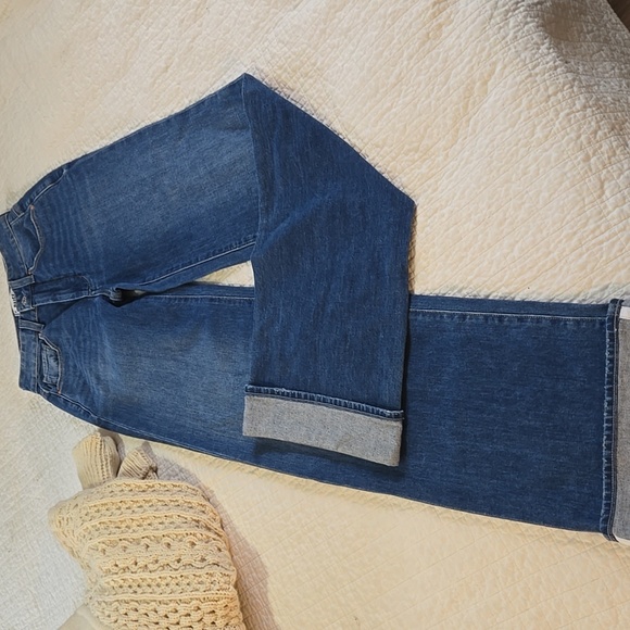 Paige Sasha 32 Wide Cuff Ladies High Rise 23 Medium Wash EUC - Picture 8 of 14